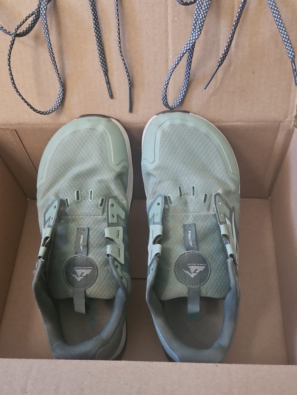 Altra Lone Peak 7. Barefoot, Zero Drop, Wide Toe Box Women Sz 10 Trail Running